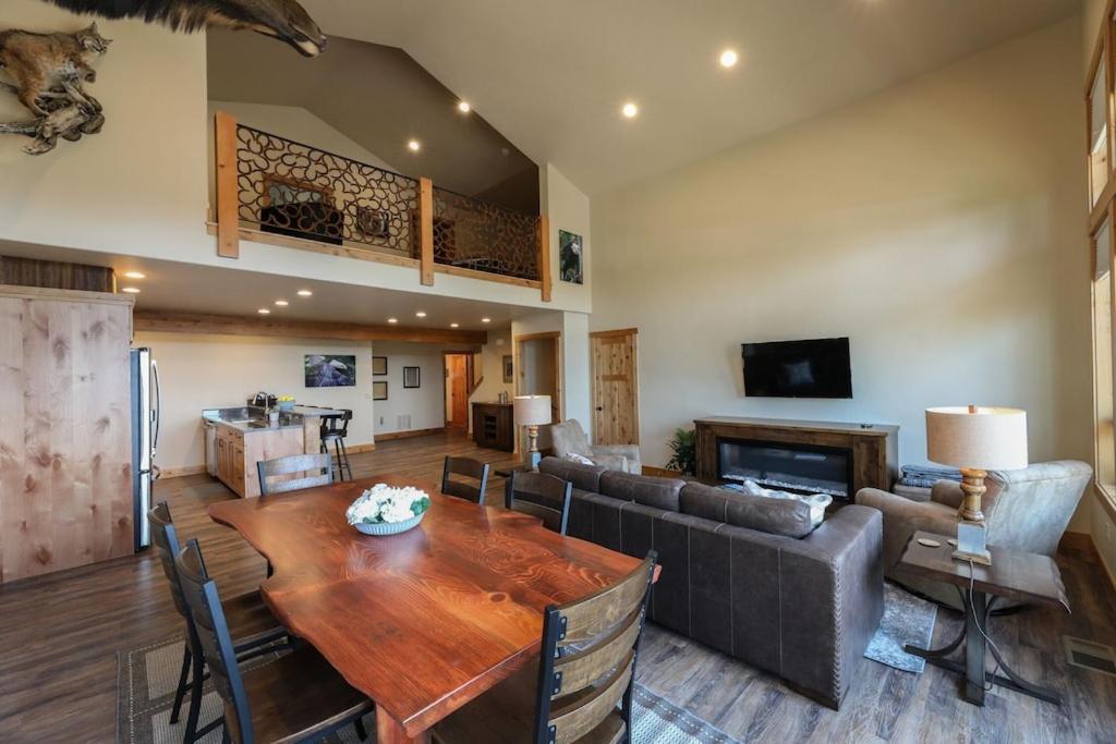Townhome Next To Clubhouse In Exclusive Eagle Bend - The Glacier Bigfork Eksteriør billede