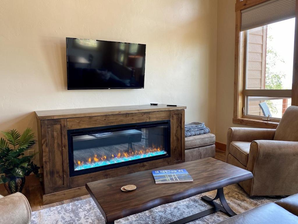 Townhome Next To Clubhouse In Exclusive Eagle Bend - The Glacier Bigfork Eksteriør billede