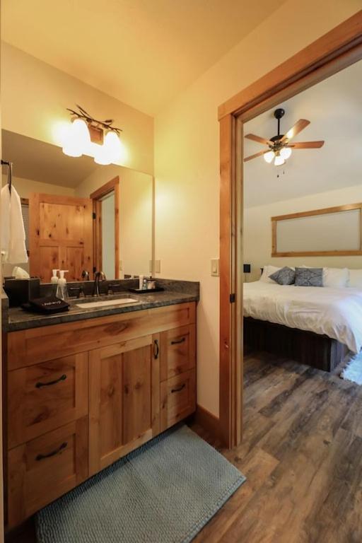 Townhome Next To Clubhouse In Exclusive Eagle Bend - The Glacier Bigfork Eksteriør billede